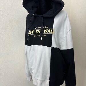 🚫SOLD ON DEPOP🚫 
Vans Black and White Checkered Hoodie